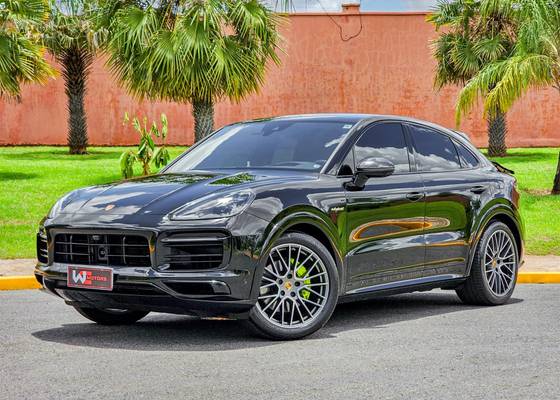 PORSCHE CAYENNE 3.0 V6 E-HYBRID COUPÉ PLATINUM EDITION AWD TIPTRONIC S